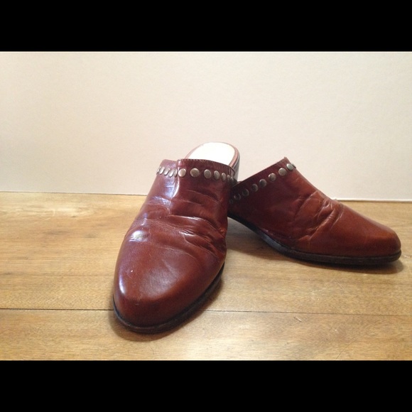 Enzo Angiolini Soft Leather Slides - Picture 1 of 3